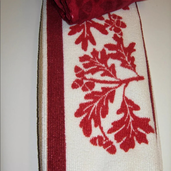 St Nicholas Christmas 2pc Kitchen Towel Set NWT - Picture 3 of 3